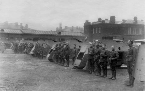 Торжественный смотр 1-й автомобильной пулемётной роты перед отправкой на фронт. Семёновский плац